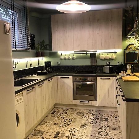 Amazing Semi-Basement Art Apartment Easy Walk To Nafplio Centre ภายนอก รูปภาพ