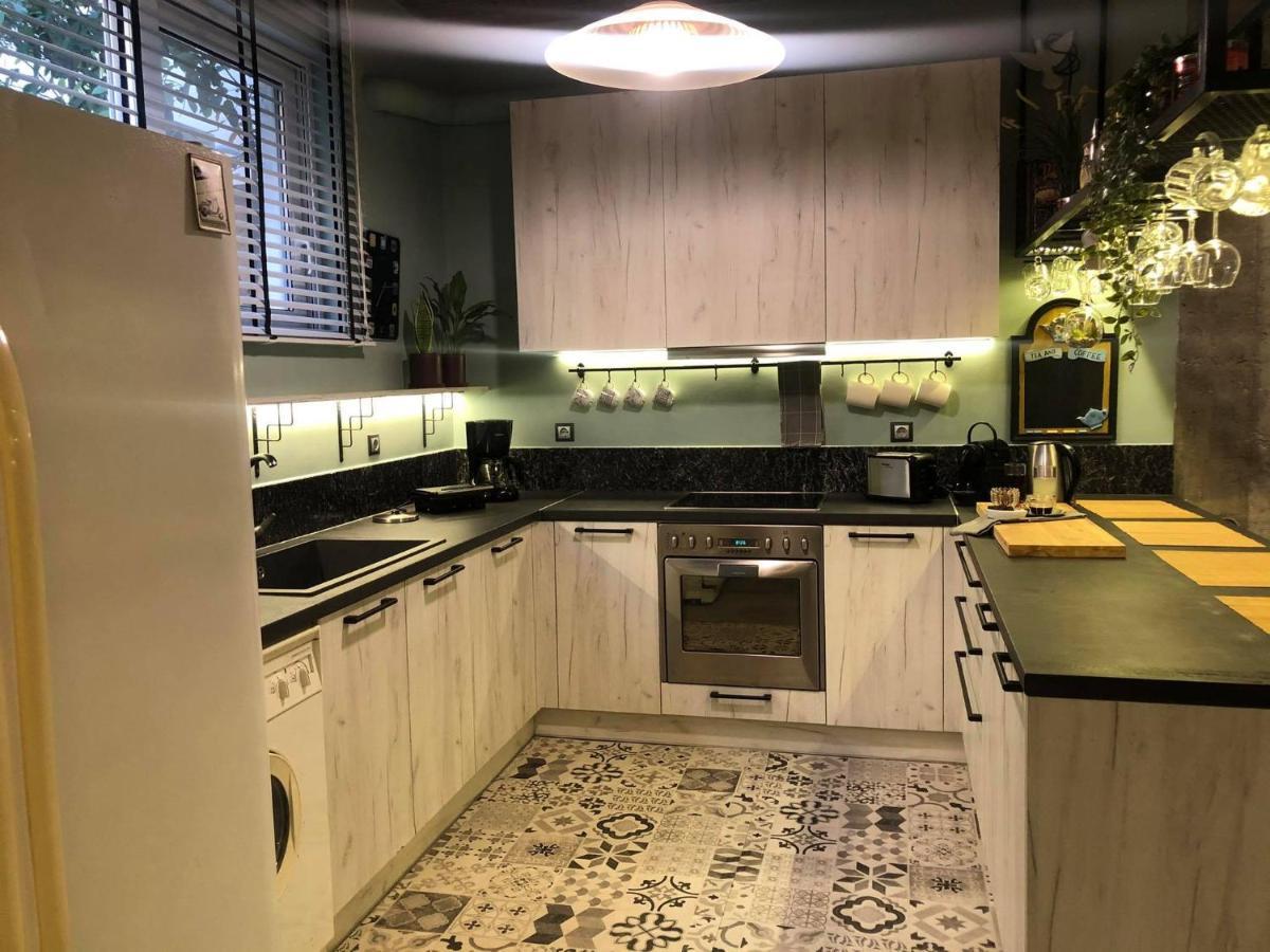 Amazing Semi-Basement Art Apartment Easy Walk To Nafplio Centre ภายนอก รูปภาพ
