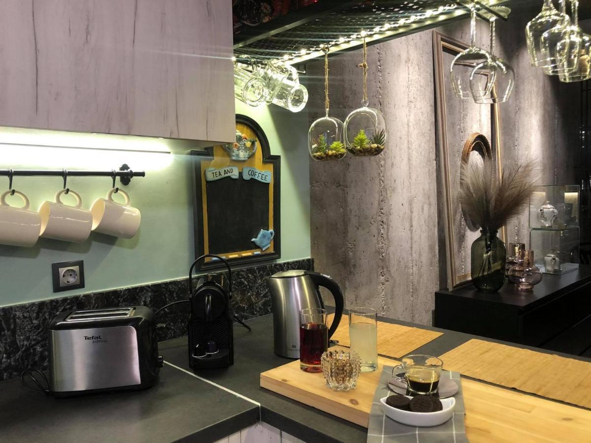 Amazing Semi-Basement Art Apartment Easy Walk To Nafplio Centre ภายนอก รูปภาพ